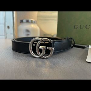 Gucci Women’s GG Marmont Thin Belt